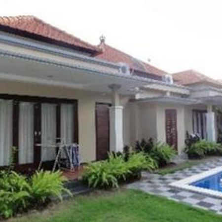 Villa Negeri Impian ヌサドゥア エクステリア 写真